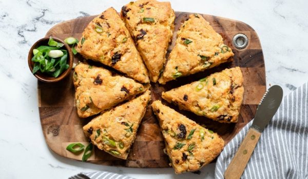 Gluten-Free-Scones-with-Sun-Dried-Tomatoes-and-Cheddar-3-1024x683