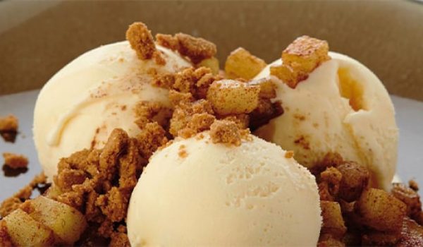 Vanilla-Ice-Cream-with-Fried-Apple-&-Lotus-Biscoff-Crumble-min